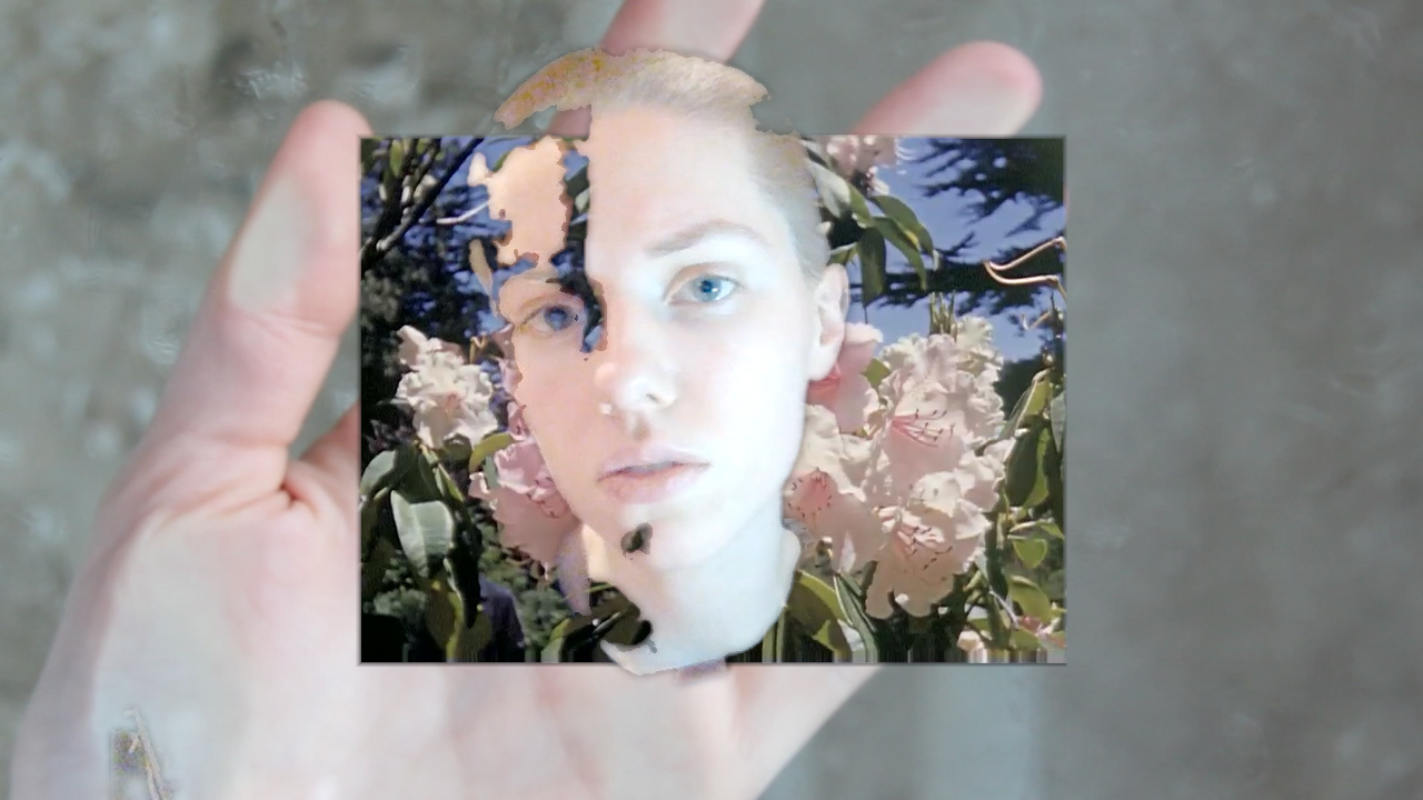 dly2.00_01_02_00.Still007